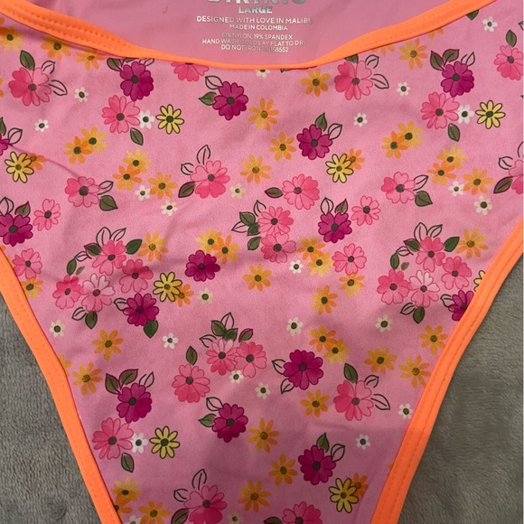 New! Frankies Bikinis Full Moon Floral Bikini Bottom in Queens Bath 10732 - Picture 7 of 9